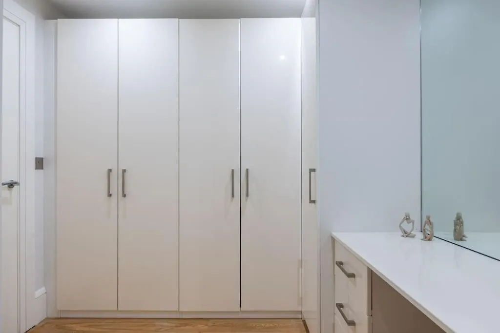 Free Parking - Luxury Penthouse Apartment Belfast