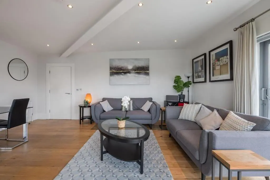 Free Parking - Luxury Penthouse Apartment Belfast United Kingdom